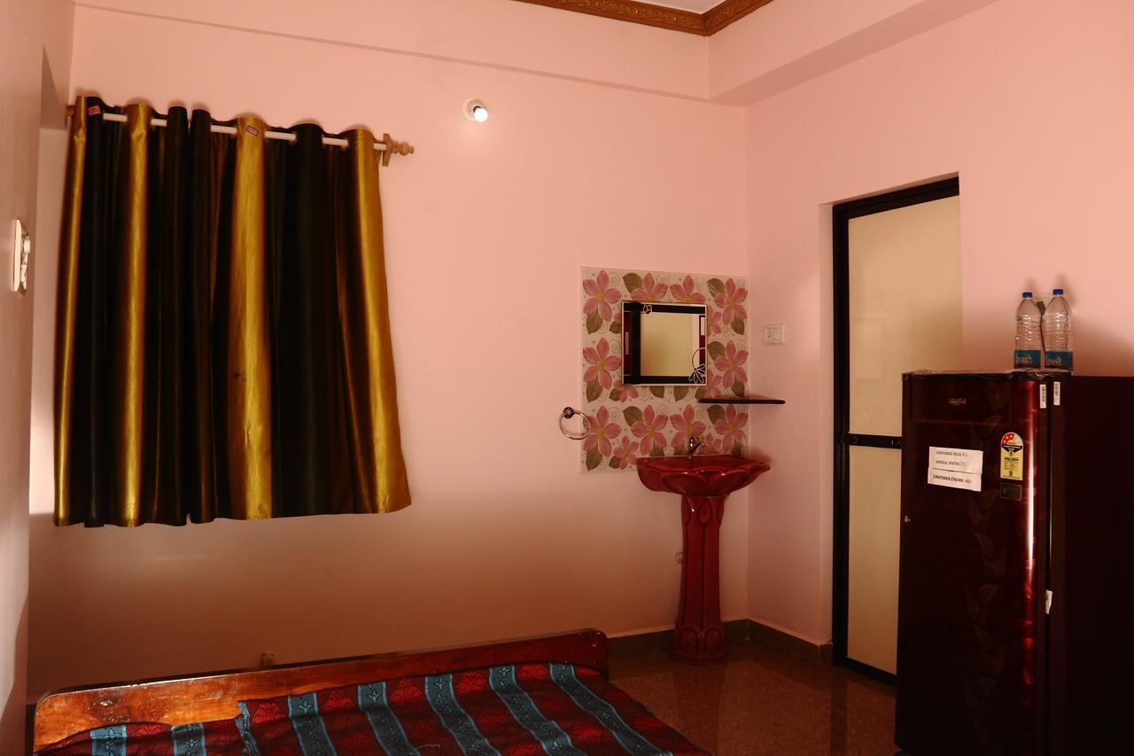Sai Guru Guest House أنجونا المظهر الخارجي الصورة